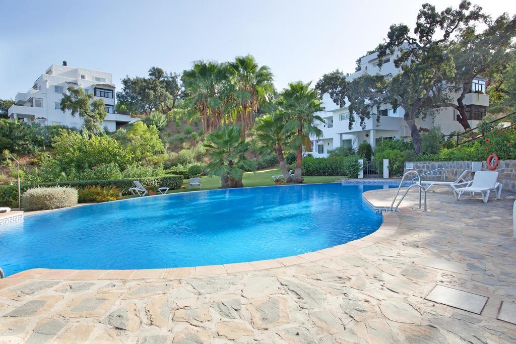 Apartment Jacarandas De Elviria Marbella Luaran gambar