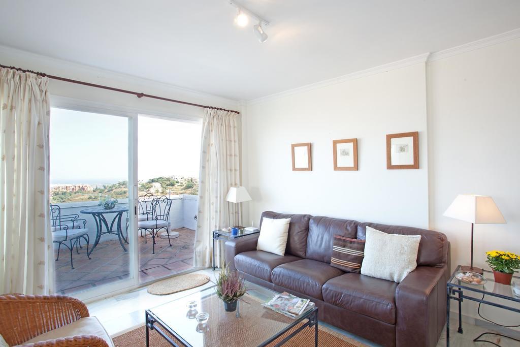 Apartment Jacarandas De Elviria Marbella Luaran gambar