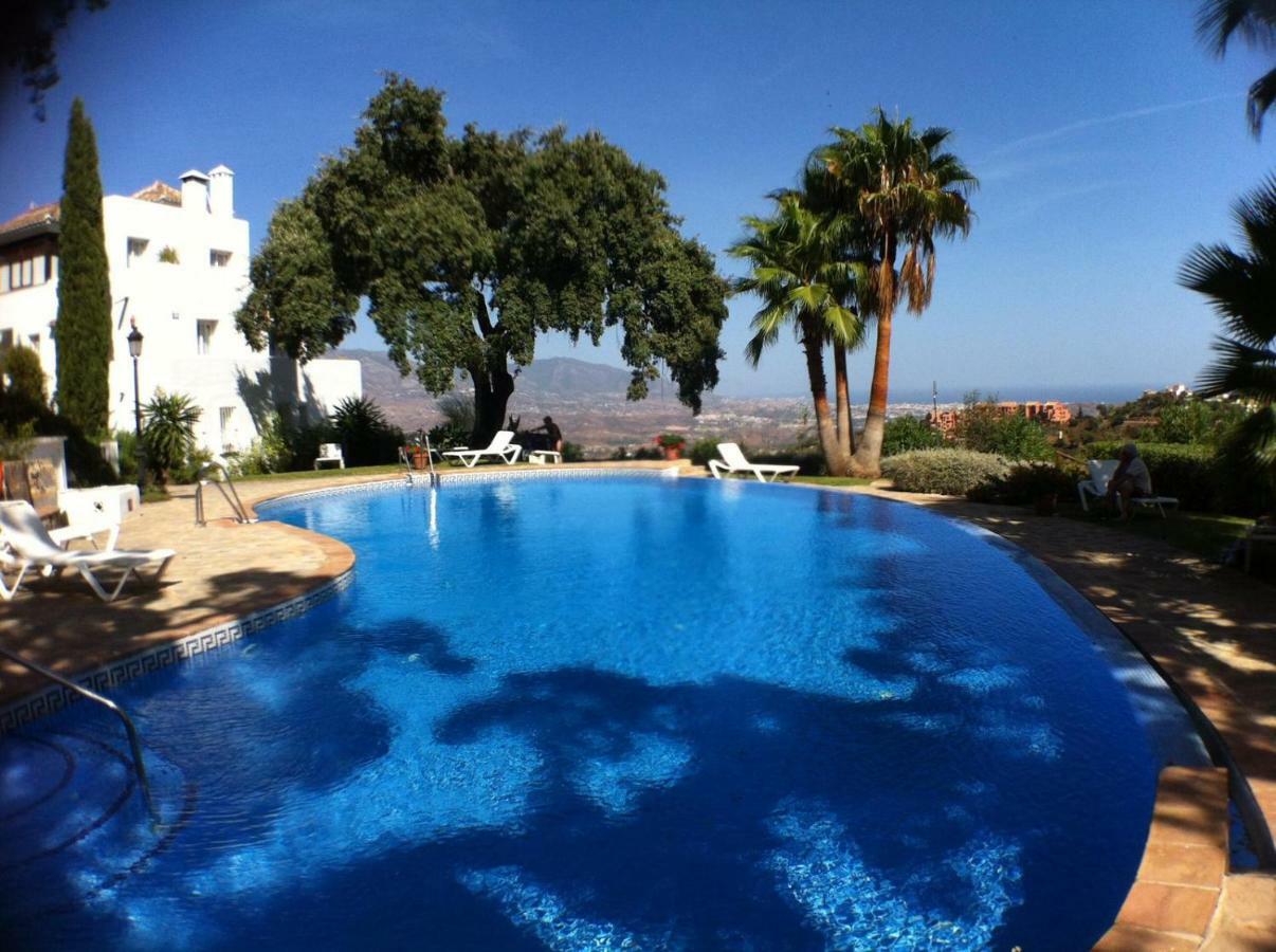 Apartment Jacarandas De Elviria Marbella Luaran gambar